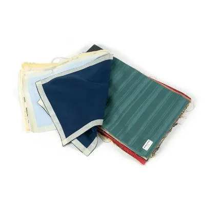 По своята същност полиестер, забавящ горенето